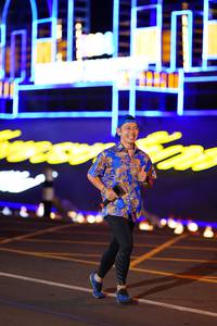 BIB: 
                            <button type="button" onclick="openModal(22847932)" class="btn btn-primary btn-sm float-right btn-popup" data-toggle="modal" data-target=".modal-high-quality">
                        <i class="fas fa-shopping-cart"></i> Add to Cart
                    </button>
                                            <button type="button" onclick="isThisMe(22847932, true)" class="btn btn-success btn-sm float-right btn-popup btn-isme hidden" data-toggle="tooltip" data-placement="bottom" title="นี่คือรูปของคุณใช่ไหม คลิกที่นี่เพื่อเอาเข้าอัลบั้ม">
                        <i class="fas fa-plus"></i> Add to album
                    </button>
                    <button type="button" onclick="isThisMe(22847932, false)" class="btn btn-warning btn-sm float-right btn-popup btn-isnotme hidden">
                        <i class="fas fa-ban"></i> Remove from album
                    </button>